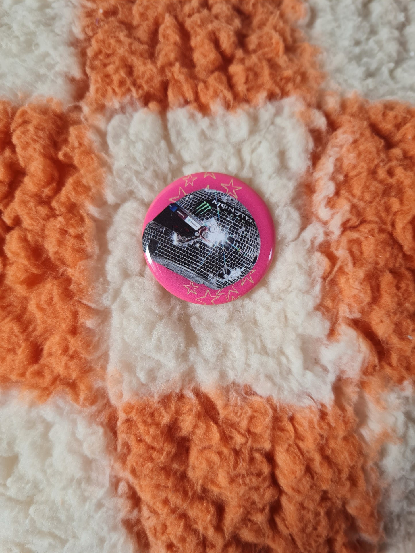 Disco Lando badge pin