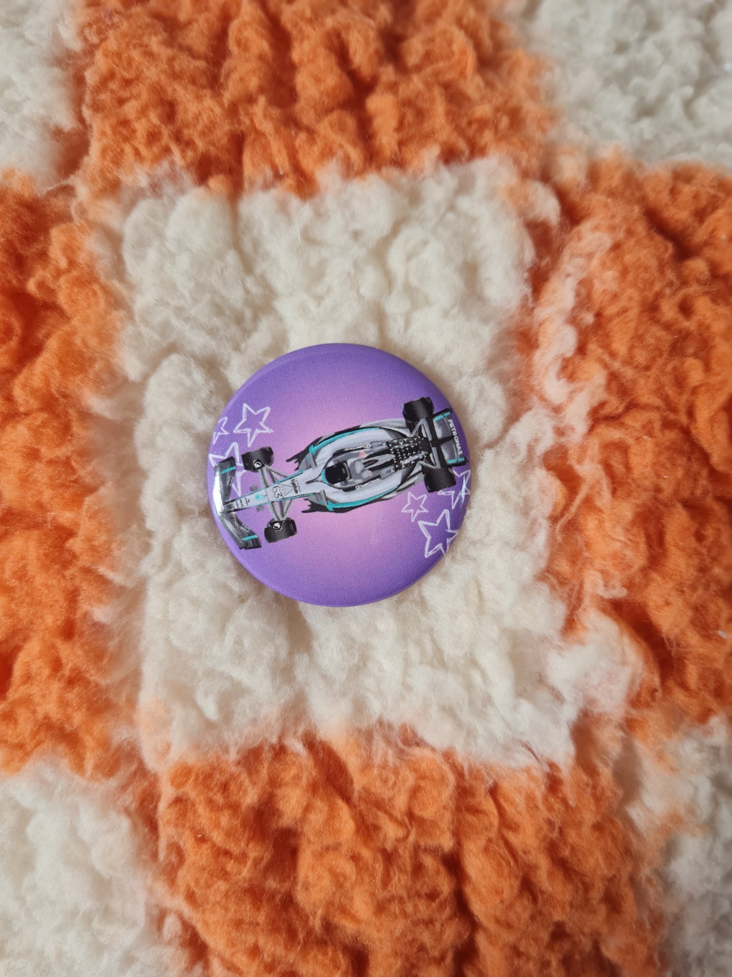 Mercedes car badge pin (George Russell)